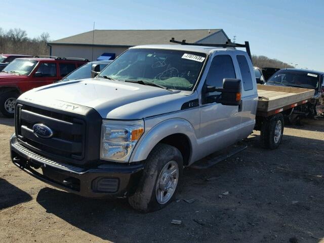 1FT7X2A60CEA88984 - 2012 FORD F250 SUPER SILVER photo 2