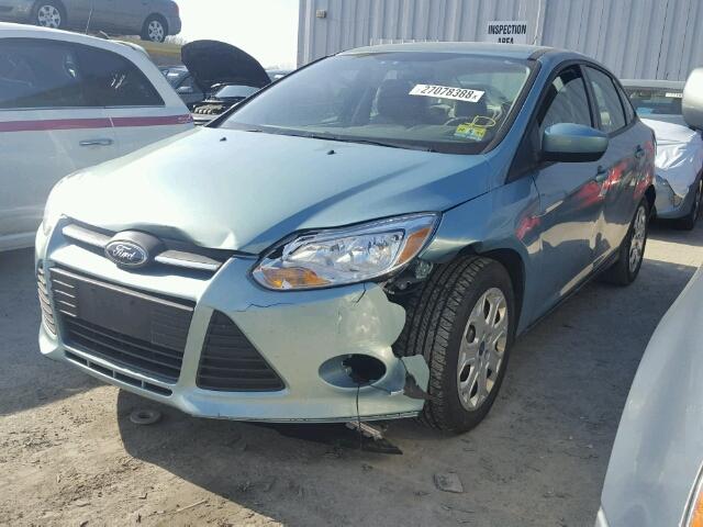 1FAHP3F28CL412894 - 2012 FORD FOCUS SE GREEN photo 2