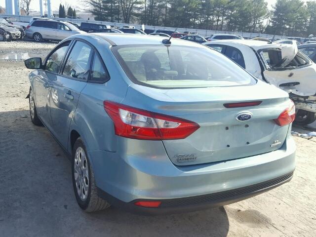 1FAHP3F28CL412894 - 2012 FORD FOCUS SE GREEN photo 3