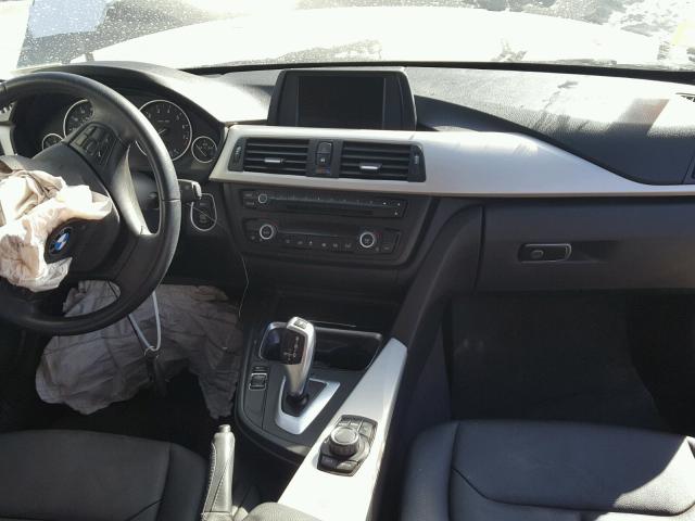 WBA3B1C58EK134624 - 2014 BMW 320 I GRAY photo 9