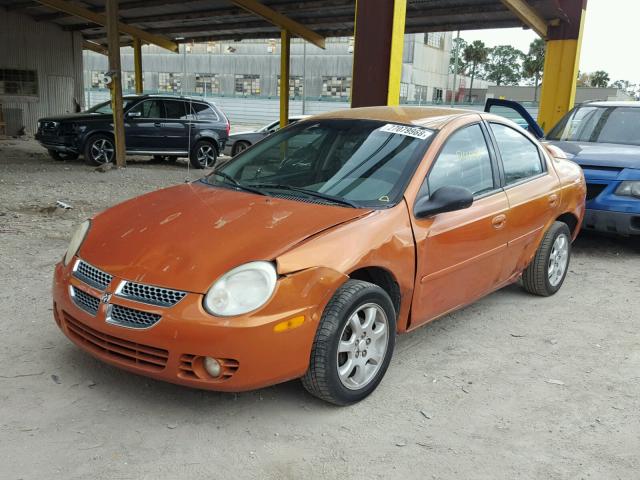 1B3ES56C45D161001 - 2005 DODGE NEON SXT ORANGE photo 2