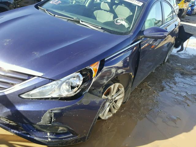 5NPEB4AC4DH530531 - 2013 HYUNDAI SONATA GLS BLUE photo 9