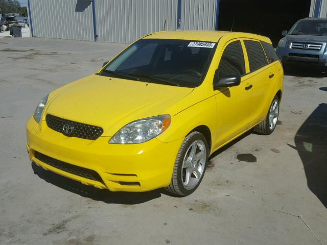 2T1KR32E54C275495 - 2004 TOYOTA MATRIX YELLOW photo 2