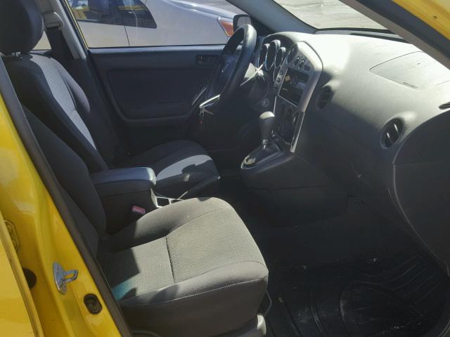 2T1KR32E54C275495 - 2004 TOYOTA MATRIX 黄色 照片 5