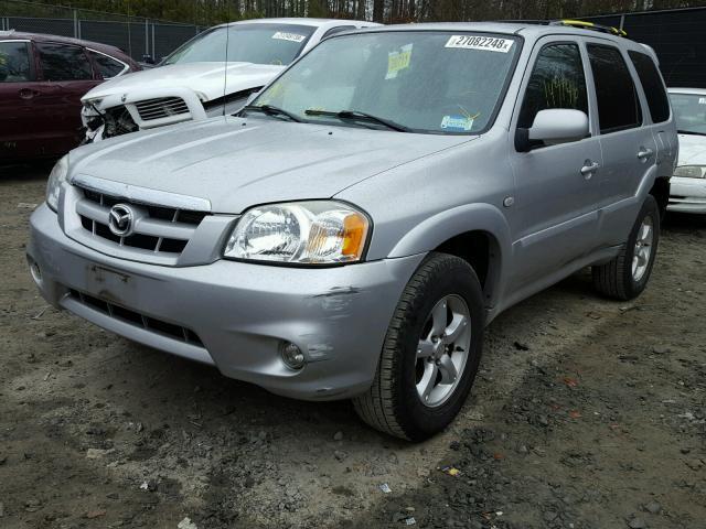 4F2CZ96175KM30532 - 2005 MAZDA TRIBUTE S SILVER photo 2