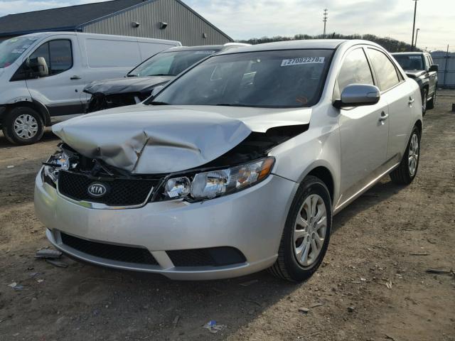 KNAFU4A26A5807291 - 2010 KIA FORTE EX SILVER photo 2