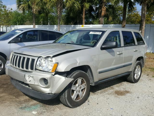 1J8GS48K07C641267 - 2007 JEEP GRAND CHER BEIGE photo 2