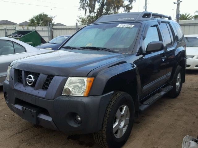 5N1AN08W15C631467 - 2005 NISSAN XTERRA OFF BLACK photo 2