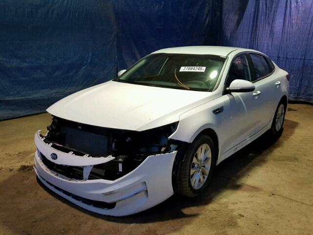 5XXGT4L31GG040485 - 2016 KIA OPTIMA LX WHITE photo 2