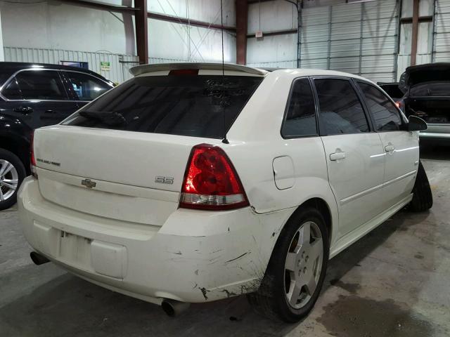 1G1ZW63176F302543 - 2006 CHEVROLET MALIBU MAX WHITE photo 4