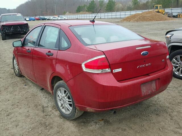 1FAHP35N39W149975 - 2009 FORD FOCUS SE RED photo 3