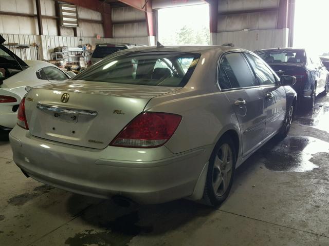 JH4KB16575C018396 - 2005 ACURA RL GRAY photo 4