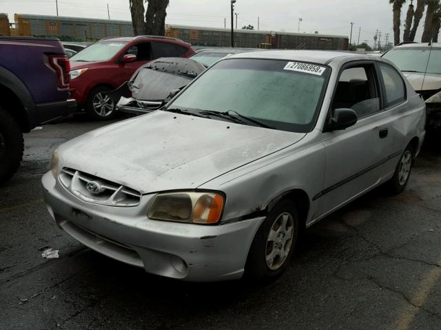 KMHCF35G82U170472 - 2002 HYUNDAI ACCENT L SILVER photo 2