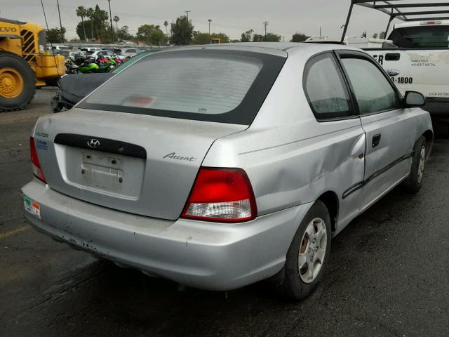 KMHCF35G82U170472 - 2002 HYUNDAI ACCENT L SILVER photo 4