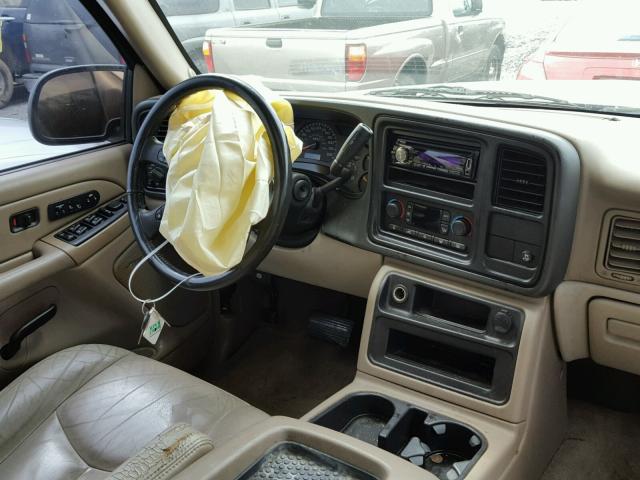 1GNEC13Z04J280930 - 2004 CHEVROLET TAHOE C150 TAN photo 9