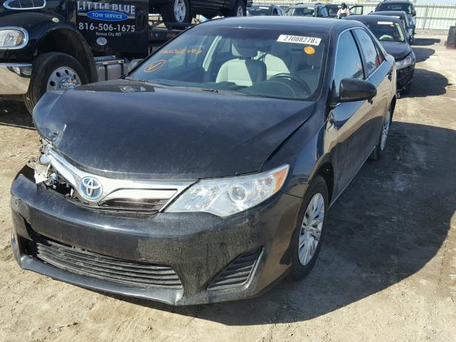 4T1BD1FK3DU066497 - 2013 TOYOTA CAMRY HYBR BLACK photo 2