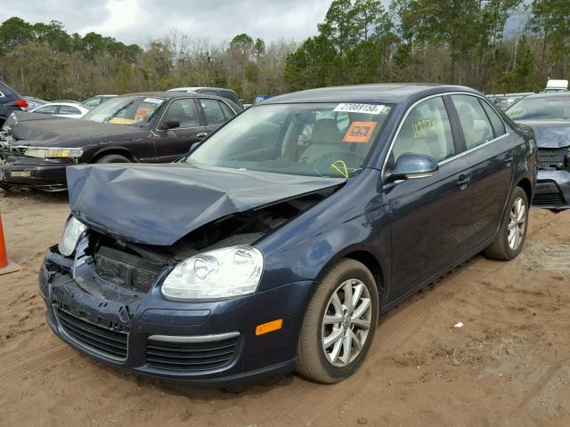 3VWRX7AJ3AM037820 - 2010 VOLKSWAGEN JETTA SE BLUE photo 2