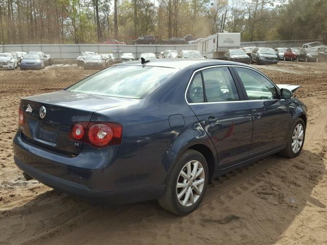 3VWRX7AJ3AM037820 - 2010 VOLKSWAGEN JETTA SE BLUE photo 4