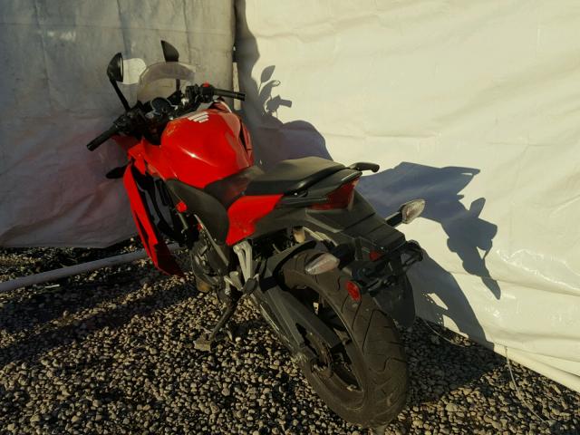 MLHMC4108D5300938 - 2013 HONDA CBR250 R RED photo 3