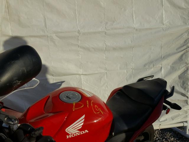 MLHMC4108D5300938 - 2013 HONDA CBR250 R RED photo 6