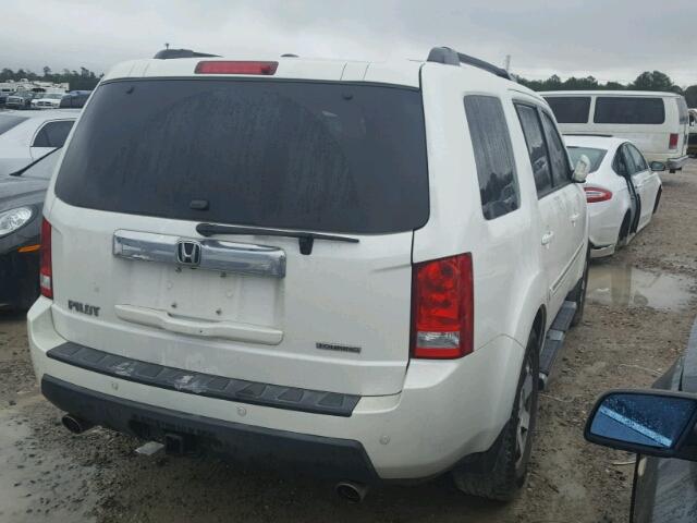 5FNYF3H91BB017870 - 2011 HONDA PILOT TOUR WHITE photo 4