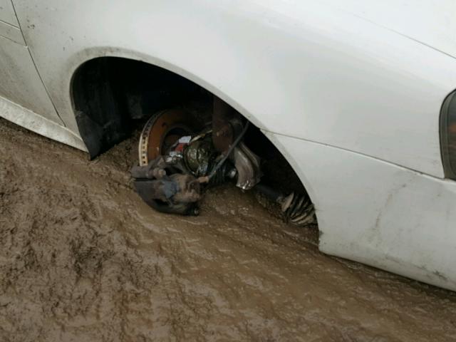 2G2WS522041113090 - 2004 PONTIAC GRAND PRIX WHITE photo 9