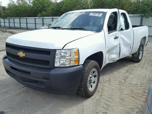 1GCRCPEX2CZ308106 - 2012 CHEVROLET SILVERADO WHITE photo 2