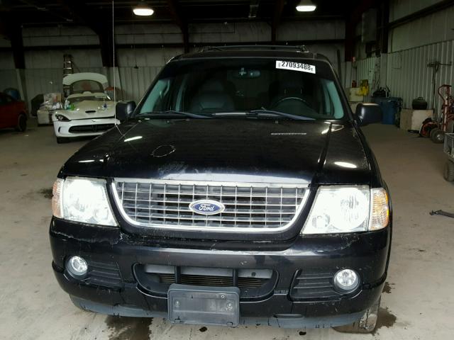 1FMDU75W84UA08269 - 2004 FORD EXPLORER L BLACK photo 9