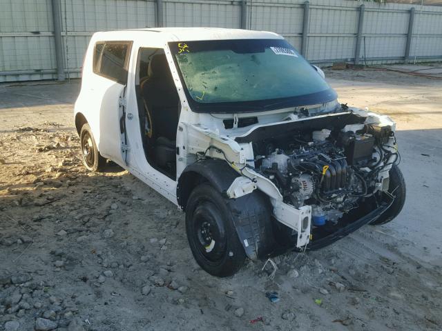 KNDJN2A23F7171133 - 2015 KIA SOUL WHITE photo 1