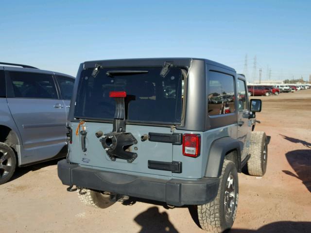 1C4BJWCG9EL122895 - 2014 JEEP WRANGLER R GRAY photo 4