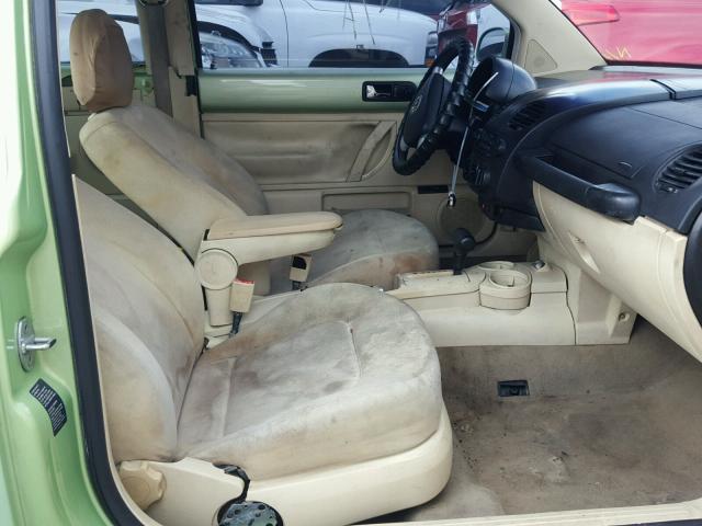 3VWCB21C52M442393 - 2002 VOLKSWAGEN NEW BEETLE 绿色 照片 5