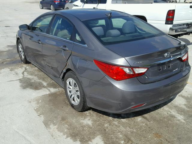 5NPEB4AC5BH180646 - 2011 HYUNDAI SONATA GLS GRAY photo 3