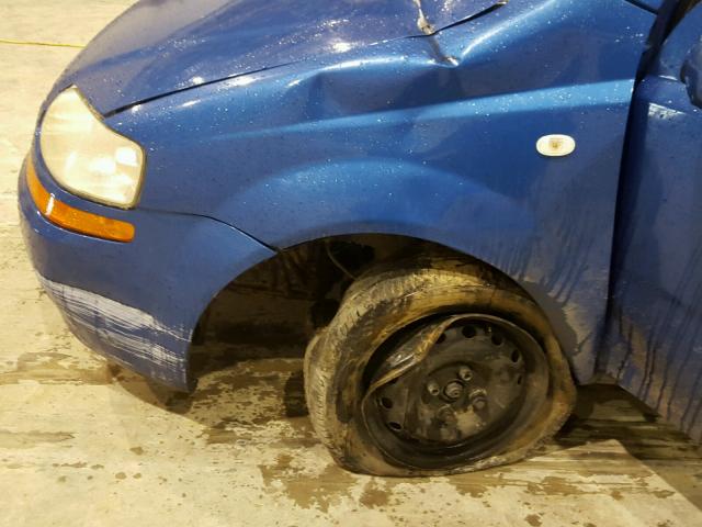 KL1TD52615B466538 - 2005 CHEVROLET AVEO BASE Mavi foto 9