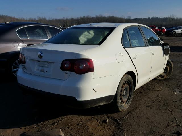 3VWHM71K88M054426 - 2008 VOLKSWAGEN JETTA S WHITE photo 4