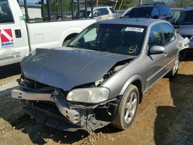 JN1CA31A4YT217695 - 2000 NISSAN MAXIMA GLE SILVER photo 2