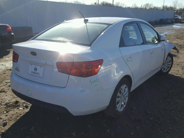 KNAFT4A29A5311405 - 2010 KIA FORTE LX WHITE photo 4