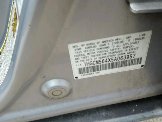 1HGCM564X5A063957 - 2005 HONDA ACCORD LX GRAY photo 10