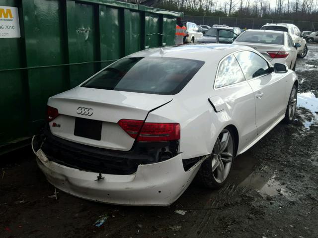 WAUVVAFR8BA039979 - 2011 AUDI S5 PRESTIG WHITE photo 4