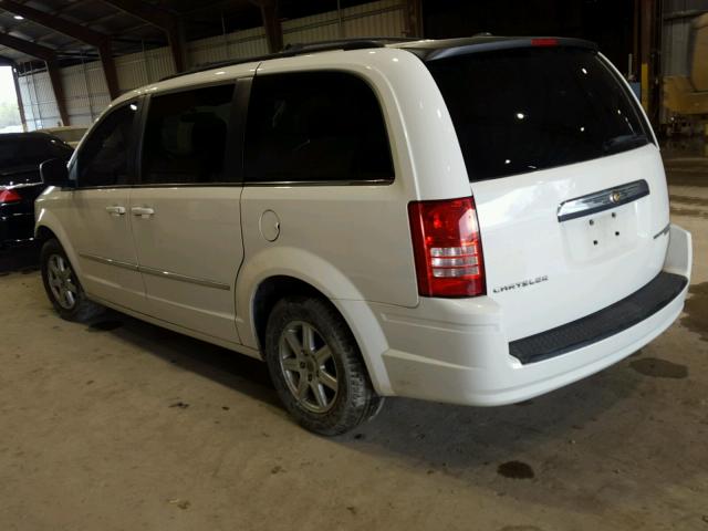 2A4RR5D15AR350805 - 2010 CHRYSLER TOWN & COU WHITE photo 3