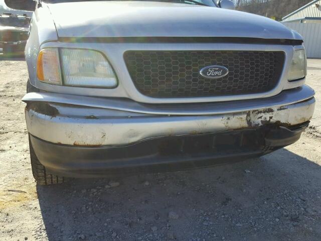 1FTRF17W61NA84951 - 2001 FORD F150 SILVER photo 9