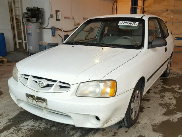 KMHCF35G52U193322 - 2002 HYUNDAI ACCENT L WHITE photo 2