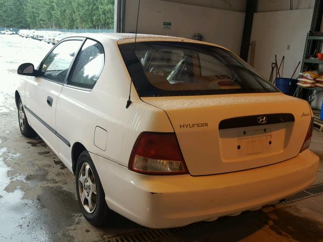 KMHCF35G52U193322 - 2002 HYUNDAI ACCENT L WHITE photo 3