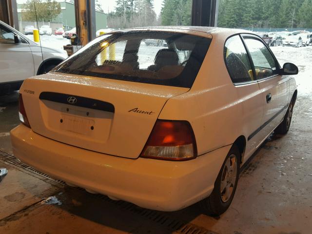 KMHCF35G52U193322 - 2002 HYUNDAI ACCENT L WHITE photo 4