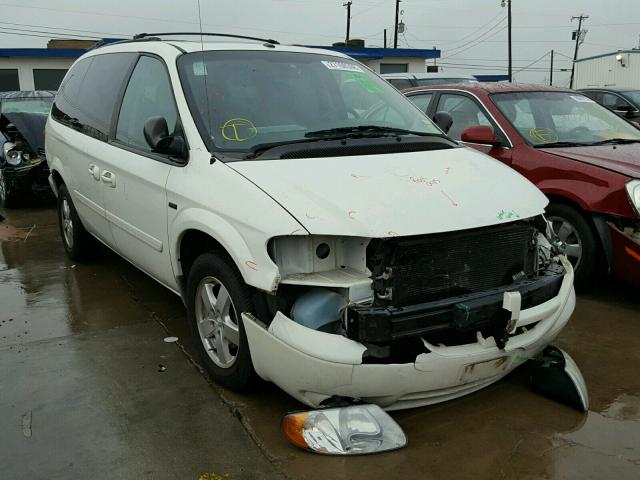 2D4GP44L77R204027 - 2007 DODGE GRAND CARA WHITE photo 1