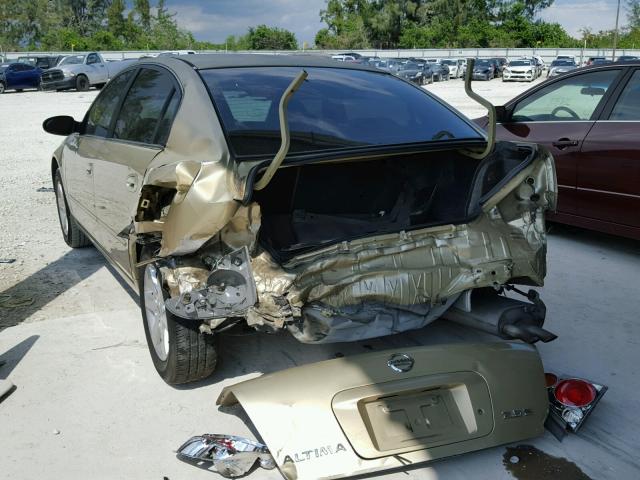 1N4AL11D23C265661 - 2003 NISSAN ALTIMA BAS GOLD photo 3