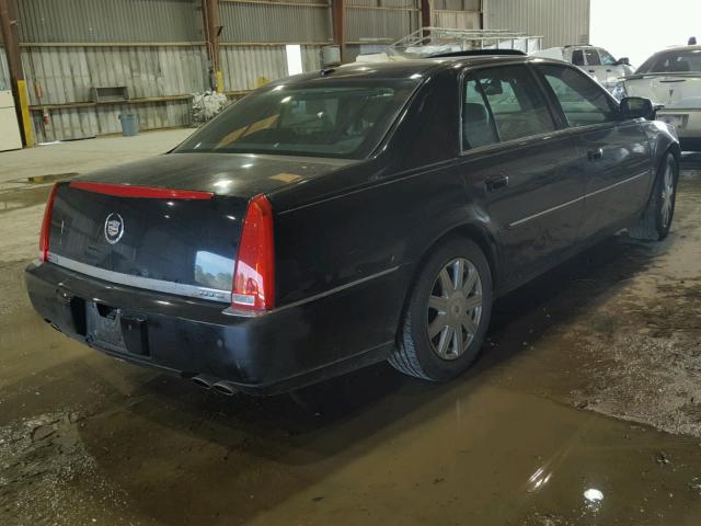 1G6KD57Y88U132677 - 2008 CADILLAC DTS BLACK photo 4