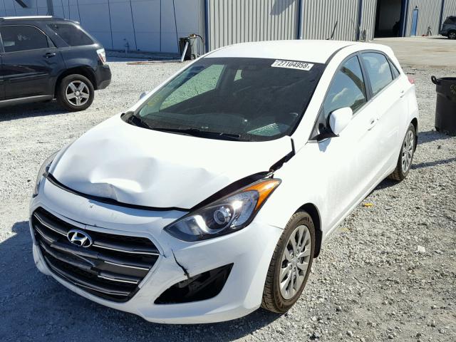 KMHD35LH1GU256086 - 2016 HYUNDAI ELANTRA GT WHITE photo 2