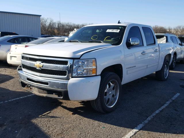 3GCEC23009G211552 - 2009 CHEVROLET SILVERADO WHITE photo 2