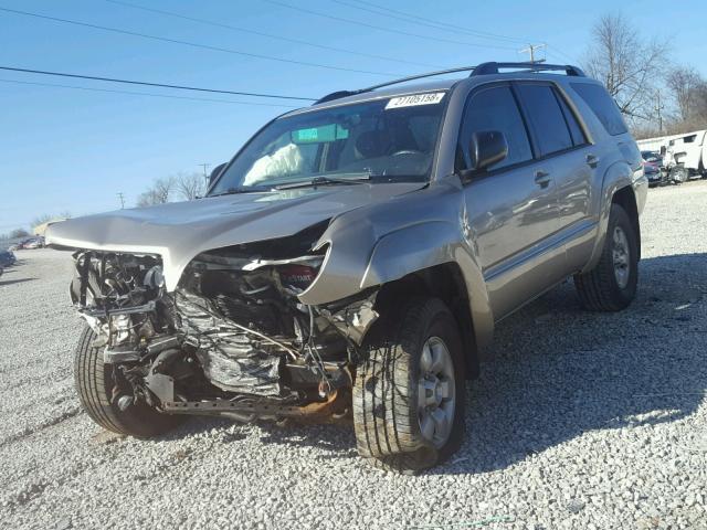 JTEBT14R930025946 - 2003 TOYOTA 4RUNNER SR BROWN photo 2