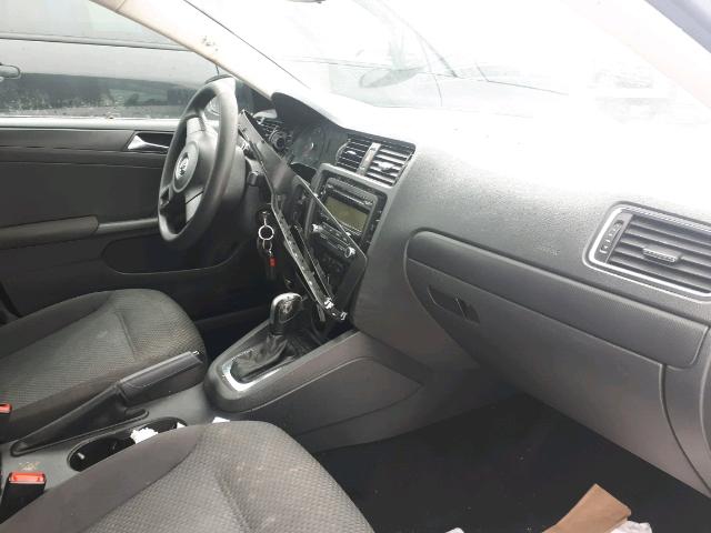 3VW2K7AJ3BM090325 - 2011 VOLKSWAGEN JETTA BASE 白色 照片 5